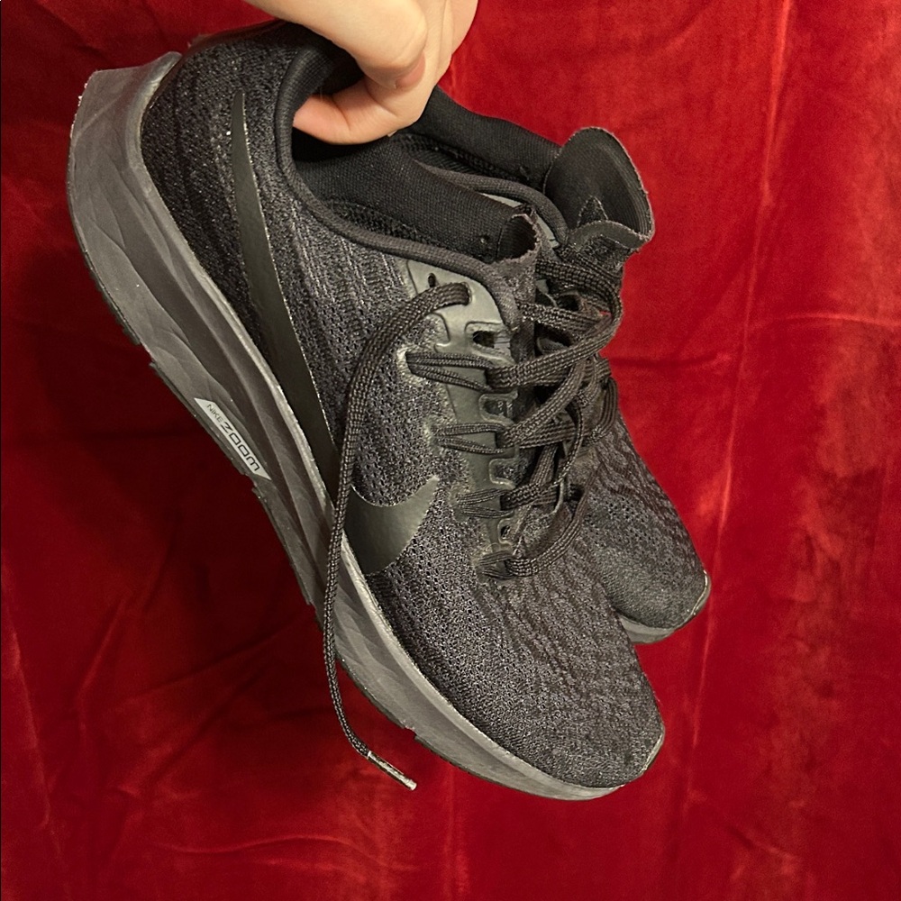 Nike Zoom Pegasus 36 Black Athletic Sneakers